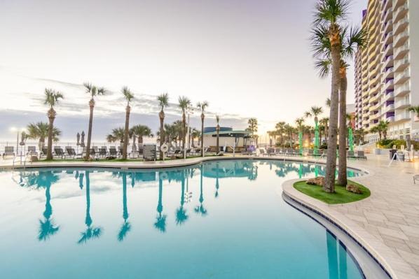 1 Bedroom Direct Oceanfront Condo Wyndham Ocean Walk Resort - Daytona Funland 703 デイトナ・ビーチ エクステリア 写真
